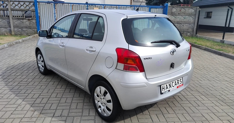 Toyota Yaris cena 22700 przebieg: 149200, rok produkcji 2009 z Puławy małe 407